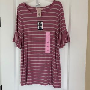 Ruffle sleeve blouse